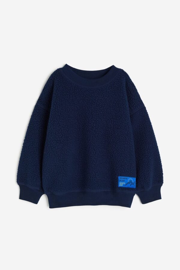 oversized sweatshirt
